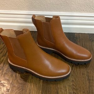 BRAND NEW Madewell Leather Chealsea Boot, SIZE 6.5